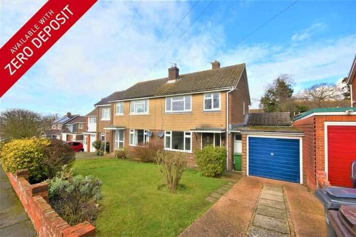 3 Bedroom Semi-Detached Bungalow To Rent In Ghyllside Avenue, Hastings, TN34