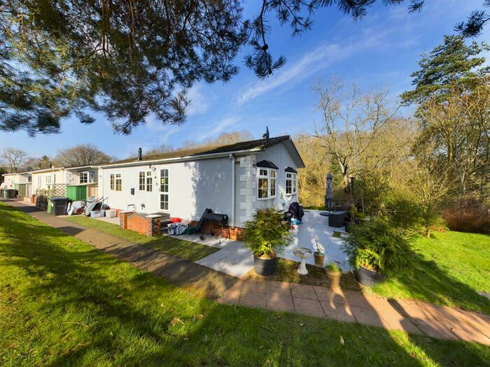 2 Bedroom Park Home For Sale In Ditton Mill Holiday Park, Cleobury Mortimer, DY14
