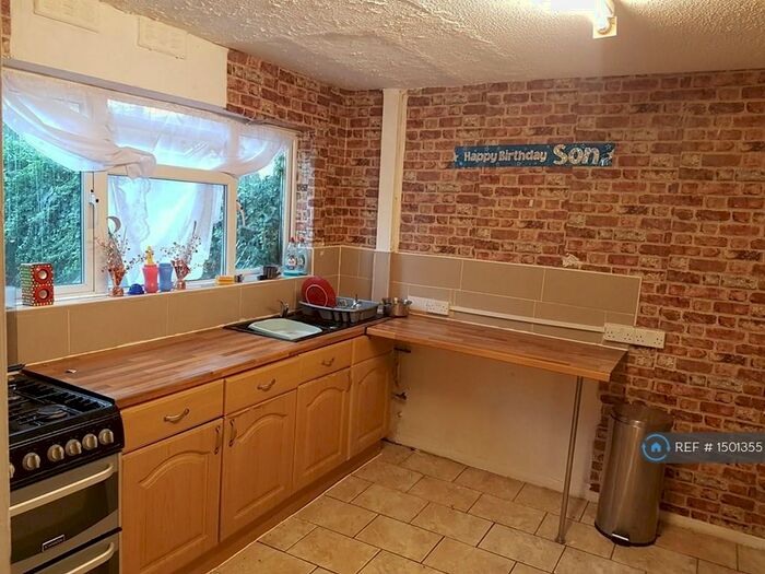 3 Bedroom Terraced House To Rent In Dagenham, Dagenham, RM10