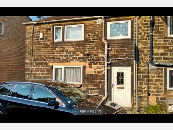 2 Bedroom End Of Terrace House To Rent In Acre Street, Huddersfield, HD3