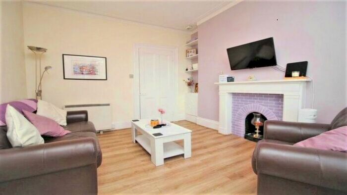 2 Bedroom Flat To Rent In Castle Hill, Reading, RG1