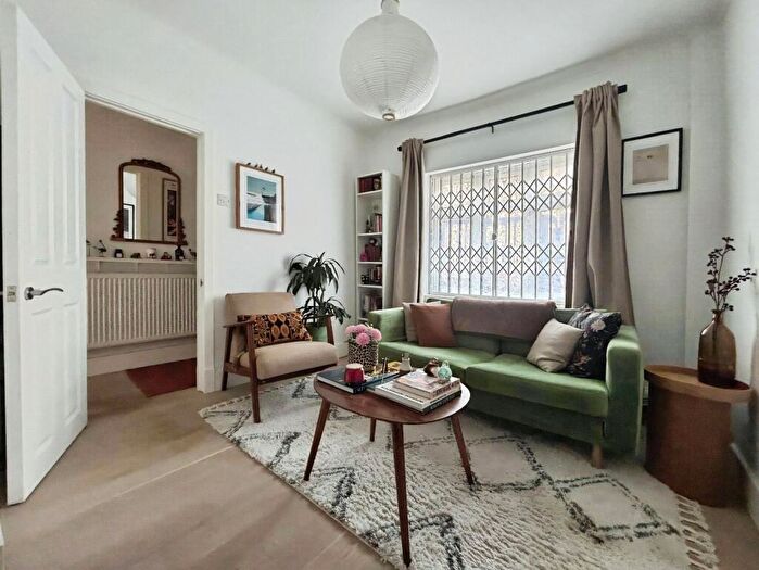 2 Bedroom Terraced House For Sale In Croydon Road, London, E13