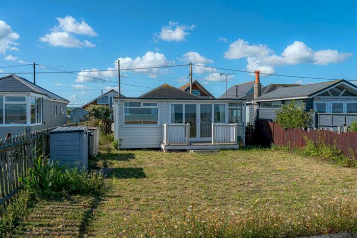 2 Bedroom Detached Bungalow To Rent In Faversham Road, Seasalter, CT5