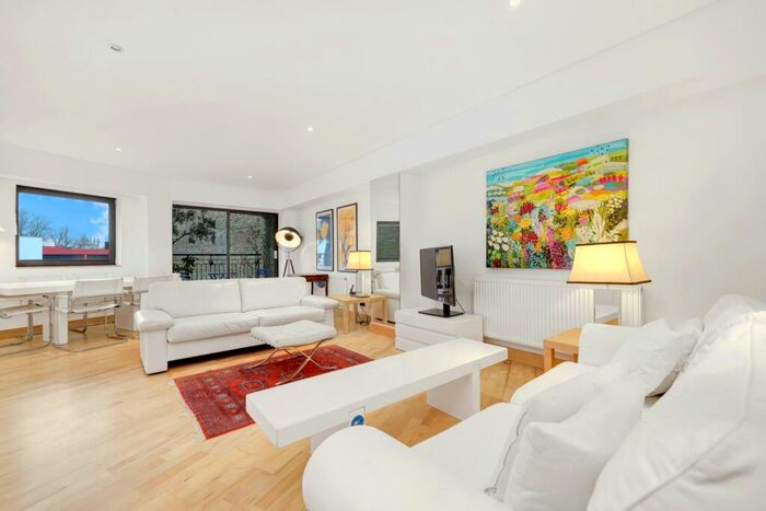 2 Bedroom Apartment To Rent In Britton Street, EC1M