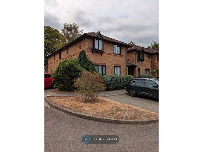 1 Bedroom Maisonette To Rent In St. Swithins Court, Twyford, Reading, RG10