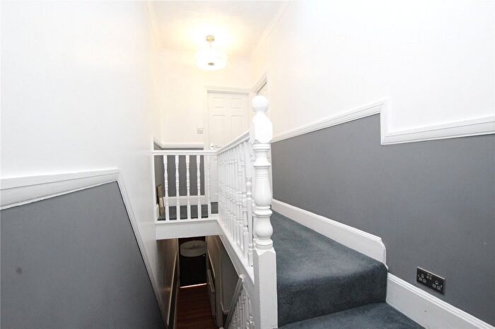 3 Bedroom Terraced House For Sale In Macoma Road, Plumstead Common, SE18