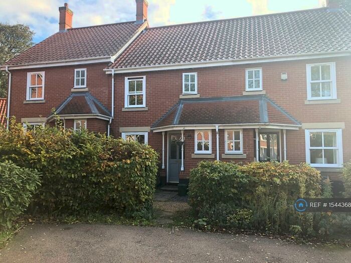 3 Bedroom Terraced House To Rent In Earnshaw Court, Norwich, NR7