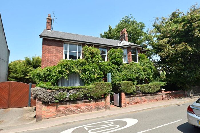 5 Bedroom Detached House For Sale In High Street, Fenstanton, PE28