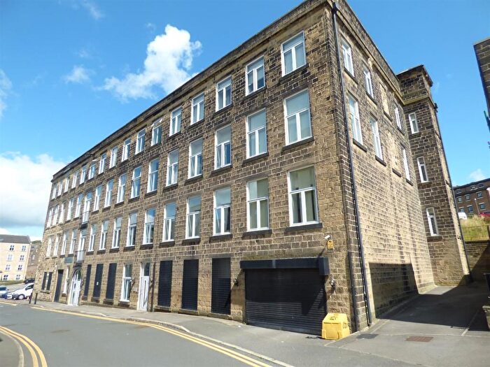 2 Bedroom Flat To Rent In Mill Court, Britannia Wharf, Bingley, BD16