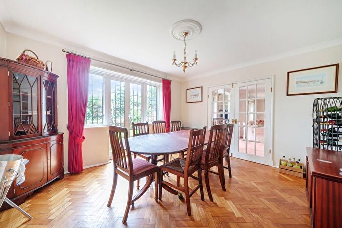 6 Bedroom Detached House To Rent In Park Avenue, Camberley, GU15