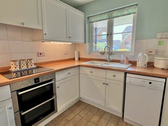 4 Bedroom Detached House For Sale In Newbery Close, Axminster, EX13