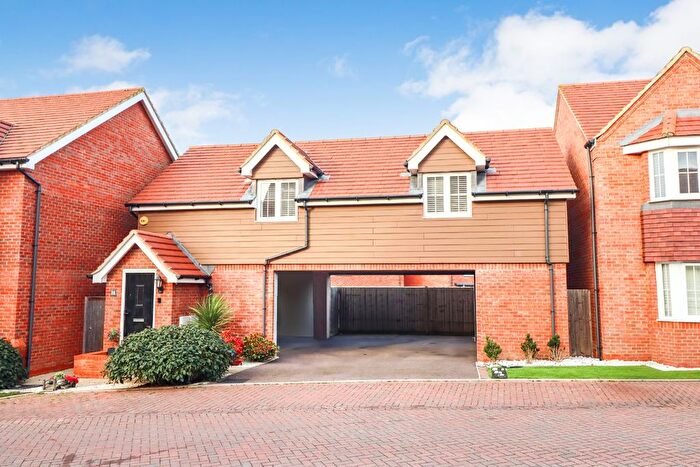 2 Bedroom Country House For Sale In Perch Mews, Biddenham, MK40