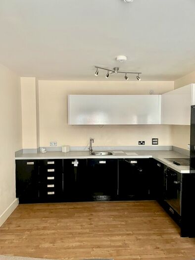 2 Bedroom Flat To Rent In Upper Marshall Street, Birmingham, B1