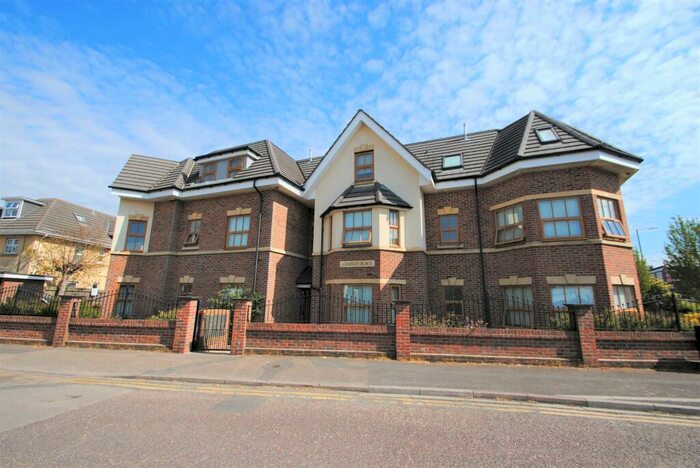 2 Bedroom Flat To Rent In Chailey Place, B Methuen Close, BH8