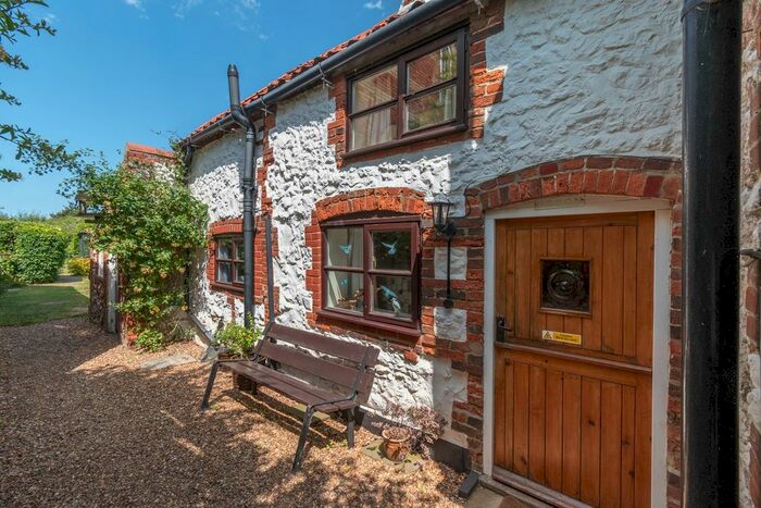 2 Bedroom Terraced House For Sale In Westgate, Holme-Next-The-Sea, PE36