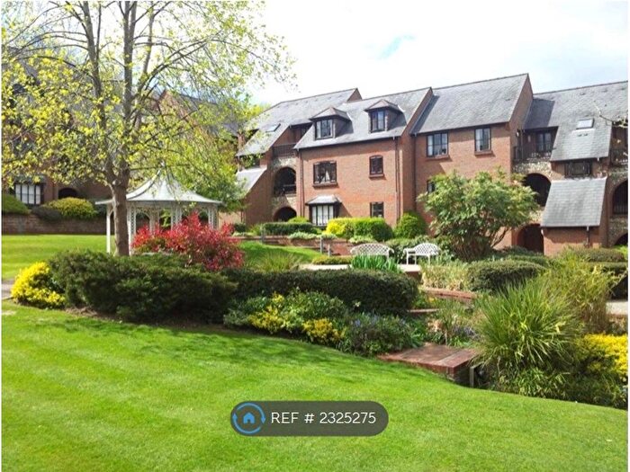 1 Bedroom Flat To Rent In Dolphin Court, High Wycombe, HP11