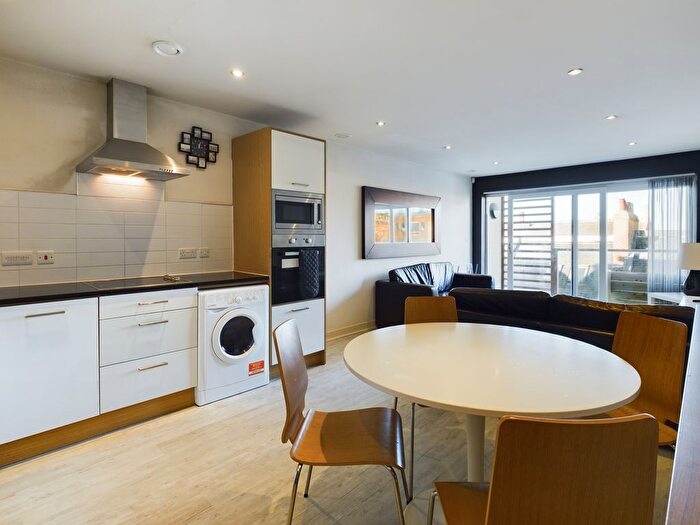 2 Bedroom Flat For Sale In The Sawmill, Dock Street, HU1