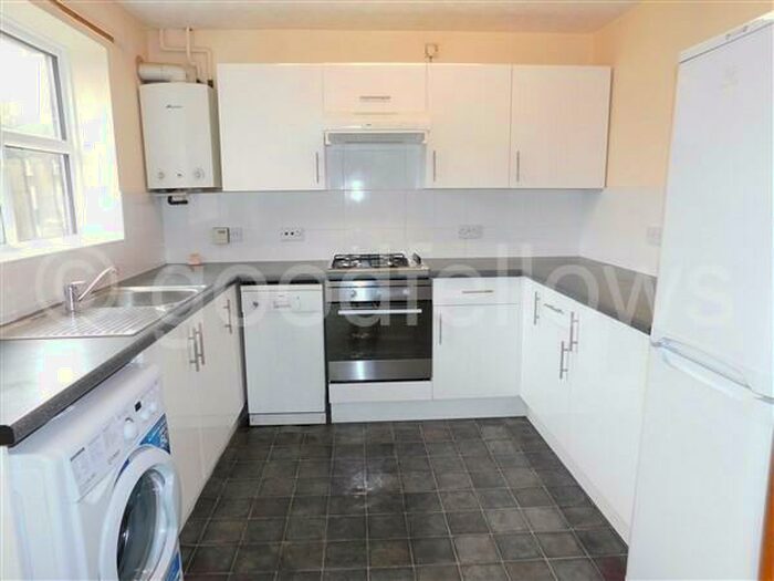 3 Bedroom House To Rent In Lavender Avenue, Mitcham, Surrey, CR4