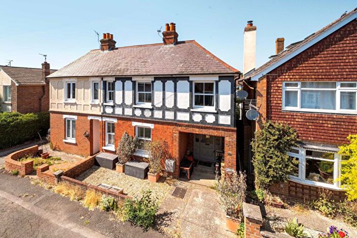 4 Bedroom Semi-Detached House For Sale In Arthur Road, Newbury, RG14