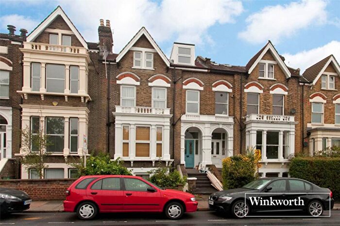 2 Bedroom Apartment To Rent In Endymion Road, Finsbury Park, N4