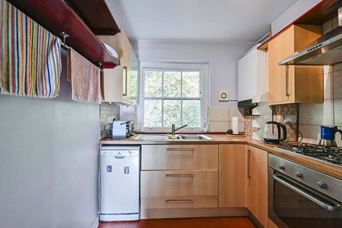1 Bedroom Flat To Rent In X, Bloomsbury, London, WC1H