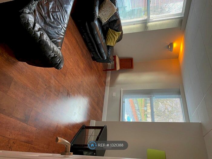 1 Bedroom Terraced House To Rent In Church St, Barnsley S70