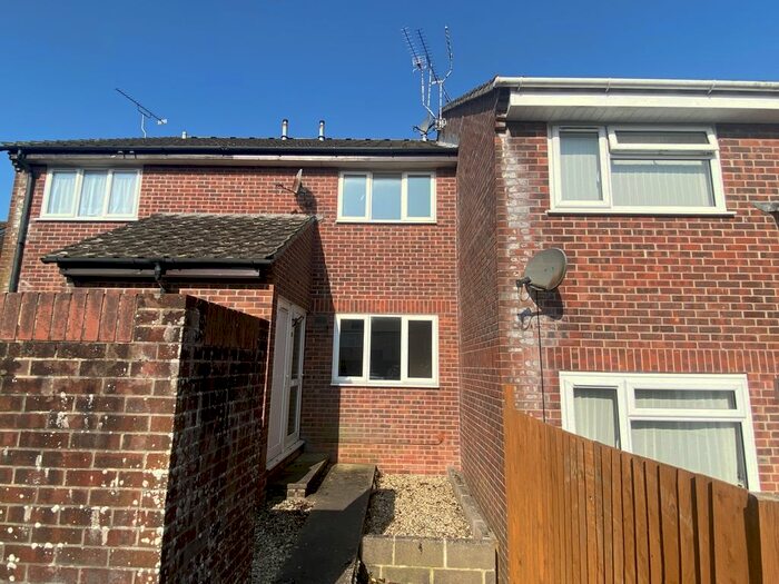 1 Bedroom Terraced House To Rent In Cromwell Road, Dorchester, Dorset, DT1