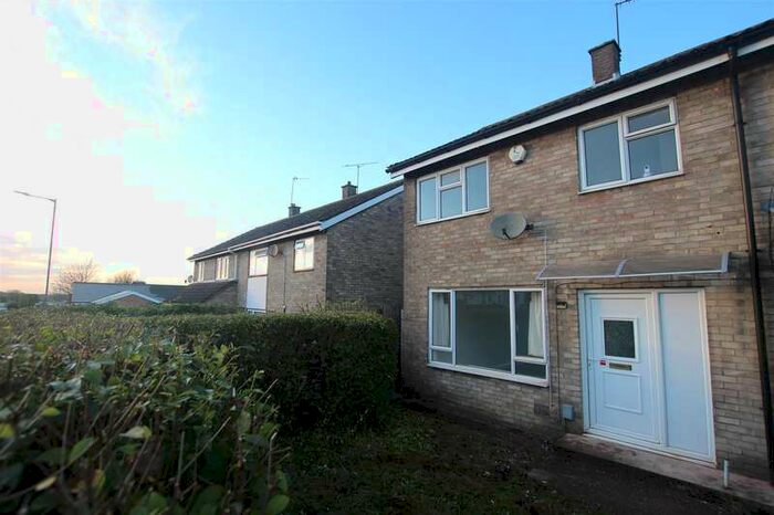 2 Bedroom House To Rent In Tithe Farm Road, Houghton Regis, LU5