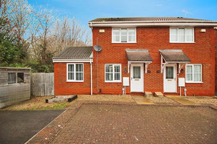 2 Bedroom Semi-Detached House To Rent In Thetford Way, Swindon, SN25