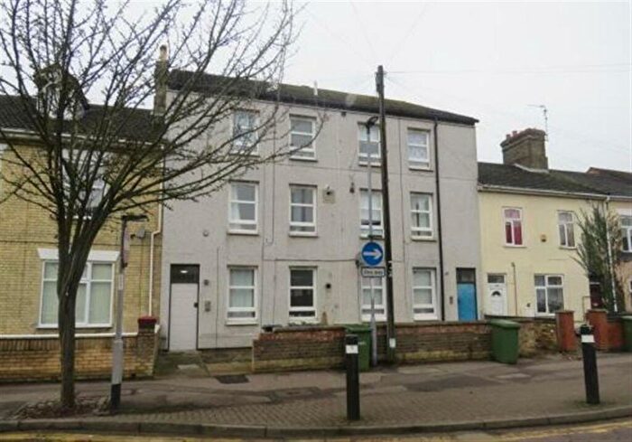 1 Bedroom Flat For Sale In Cromwell Road, Peterborough, PE1
