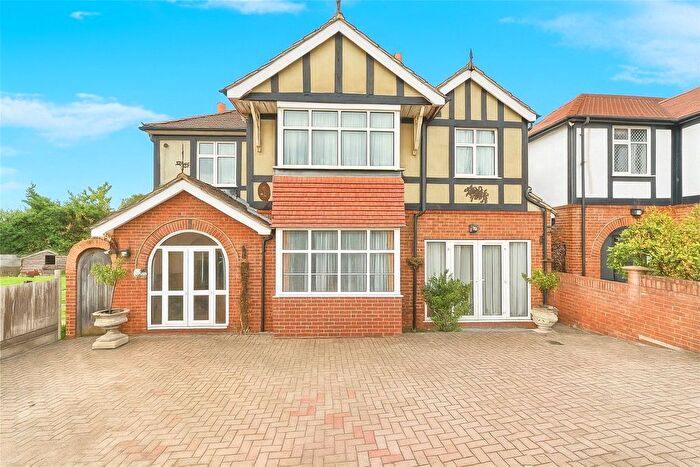 7 Bedroom Detached House For Sale In Tolworth Rise North, Surbiton, KT5
