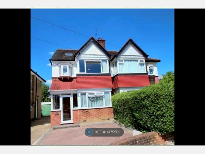 5 Bedroom Semi-Detached House To Rent In Rayners Lane, Harrow, HA2