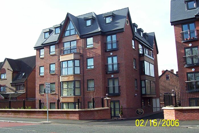 2 Bedroom Terraced House To Rent In Apartment Withington Road, Manchester, M16