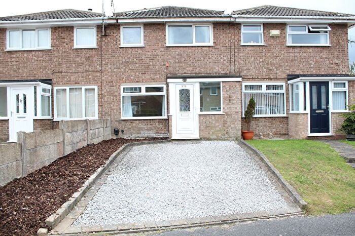 3 Bedroom Property For Sale In Manor Close, Newton, Alfreton, Derbyshire., DE55