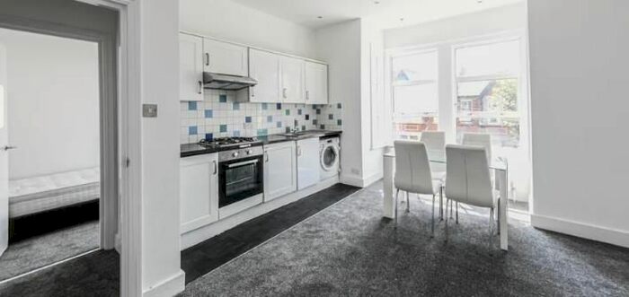 3 Bedroom Flat To Rent In Greenhill Road, Willesden Junction, London, NW10