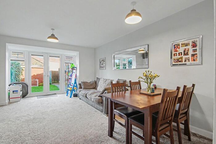 3 Bedroom Terraced House For Sale In Letitia Avenue, Meriden, CV7