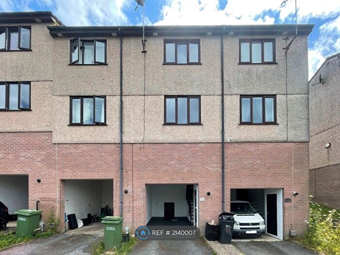 2 Bedroom Terraced House To Rent In Grange Road, Torquay, TQ1