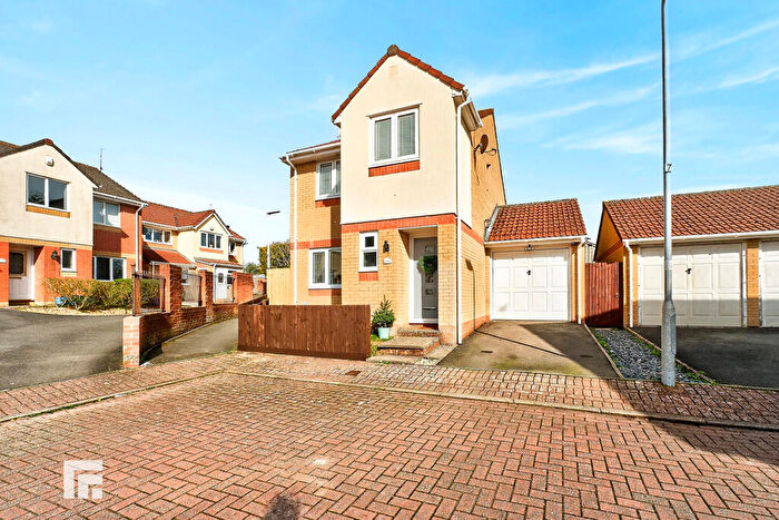 3 Bedroom Detached House For Sale In Thistle Close, Barry, CF62