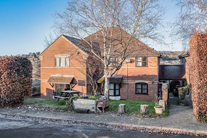 2 Bedroom Terraced House For Sale In Lawsone Rise, High Wycombe, HP13