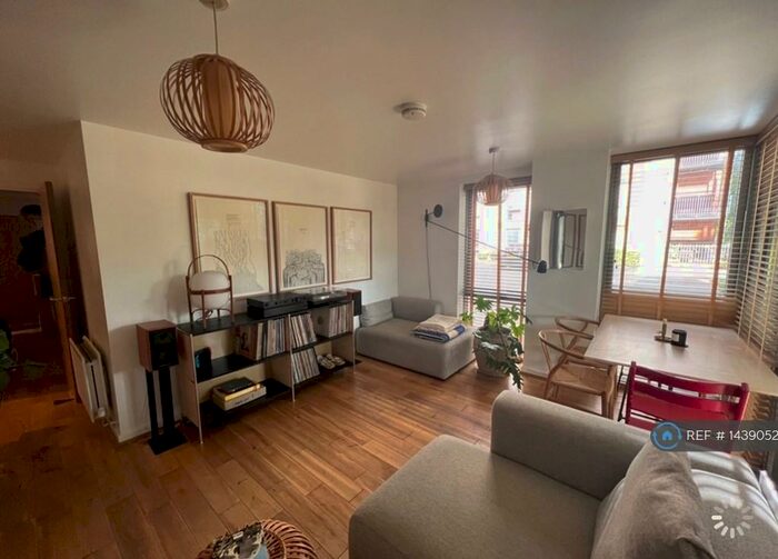 2 Bedroom Flat To Rent In Southwold Road, London, E5