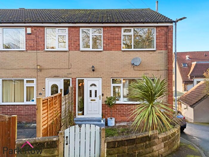 2 Bedroom End Of Terrace House For Sale In Springbank Crescent, Garforth, Leeds, LS25