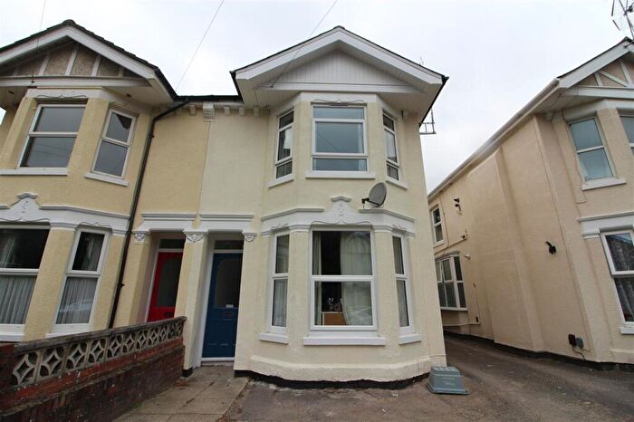 2 Bedroom Apartment To Rent In Devonshire Road, Southampton, SO15