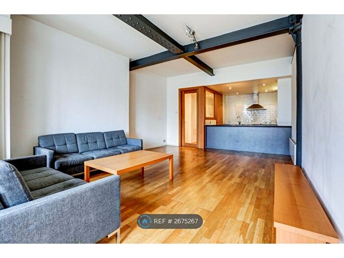 2 Bedroom Flat To Rent In Conran Building, Manchester, M4