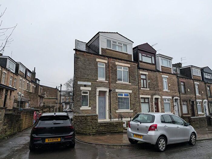 5 Bedroom End Terrace House For Sale In , Arncliffe Terrace Bradford, BD7