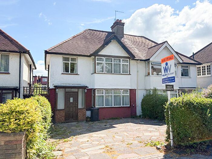 3 Bedroom House For Sale In Greenfield Gardens, London, NW2