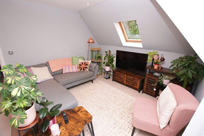 2 Bedroom Flat For Sale In Louise Court, Corfe Mullen, BH21