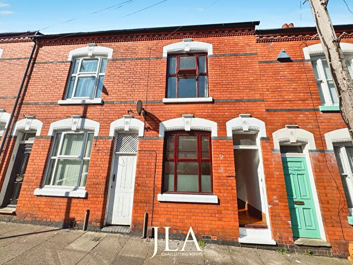 2 Bedroom Terraced House To Rent In Hartopp Road, Leicester, LE2