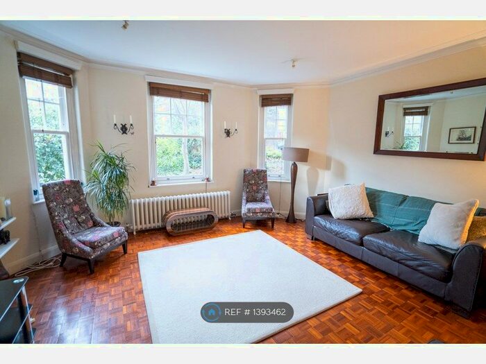 2 Bedroom Flat To Rent In Oakhill Road, Putney, SW15