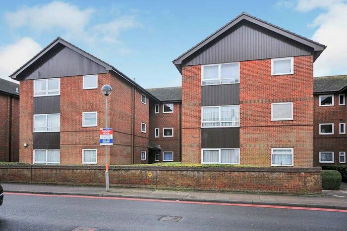 1 Bedroom Flat To Rent In Nightingale Way, Swanley, Kent, BR8