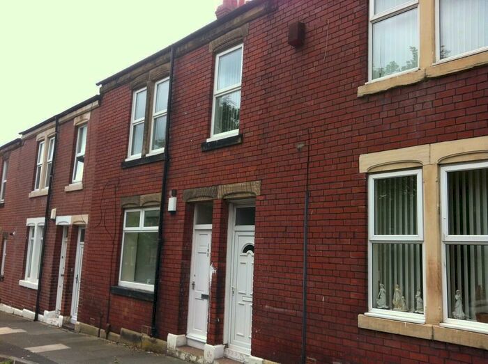 2 Bedroom Apartment To Rent In Richardson Street, Wallsend, NE28